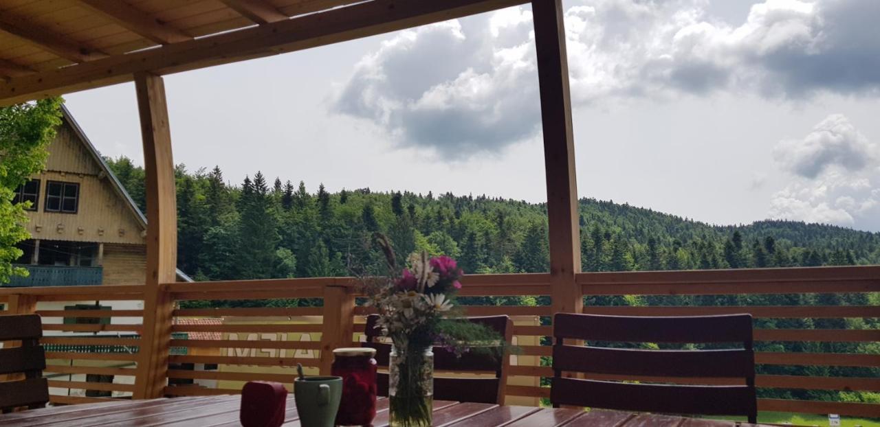 Planinski Dom Na Travni Gori Sodrazica Exterior foto