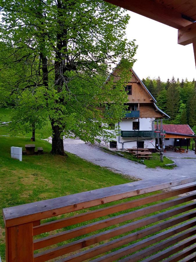 Planinski Dom Na Travni Gori Sodrazica Exterior foto