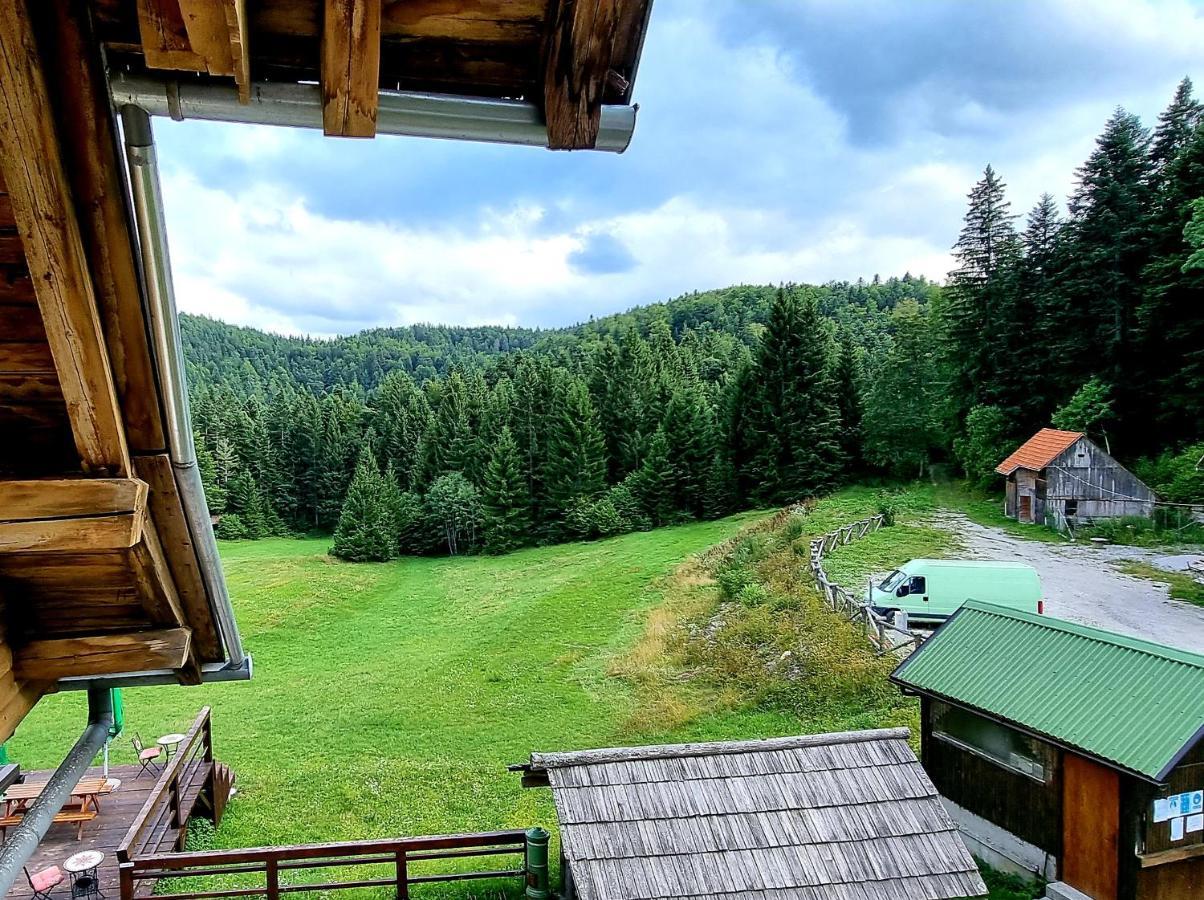 Planinski Dom Na Travni Gori Sodrazica Exterior foto